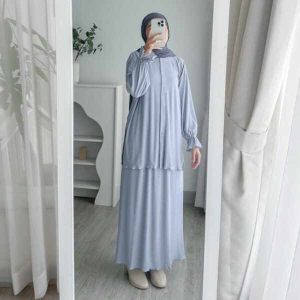 1ac52535-25c7-43d7-b938-0b4a2ad10d03-1.jpg ByMeldev Malay Pleats Set Setelan Rok