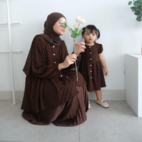 ByMeldev Bloom Button Top Mom & Kids Couple