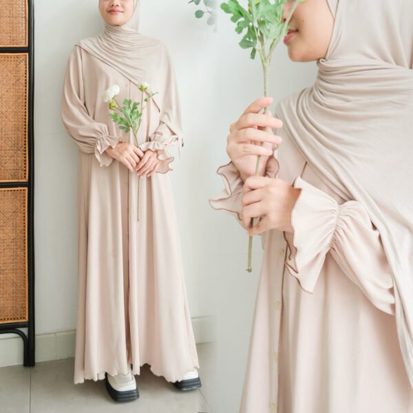 ByMeldev Alayaa Pleats Button Dress
