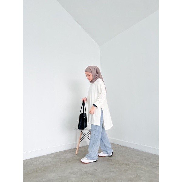 9aadb990-b4a9-4824-8165-8878fc3bb754.jpg Bymeldev Long Slit Oversized Knit Top Nonbusui Busui upto BB 100kg+