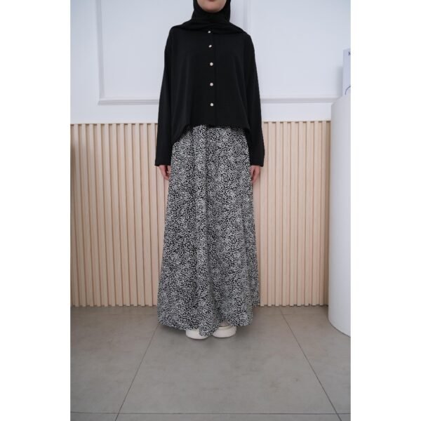 Bymeldev Mono Skirt Motif Bunga