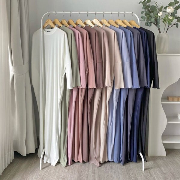 ed0f1d84-0c10-48f8-9225-320a952ce676-1.jpg ByMeldev Batwing Pleats Knit Dress Busui Nonbusui