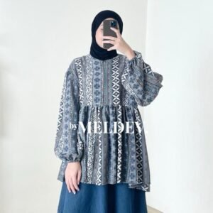 361da27c895f4bba9235af564e001a5ftplv-aphluv4xwc-origin-jpeg-1.jpeg Bymeldev Ruffle Blouse Top