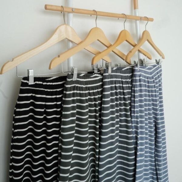 ByMeldev Basic Stripes Cullote Celana Knit Rumahan