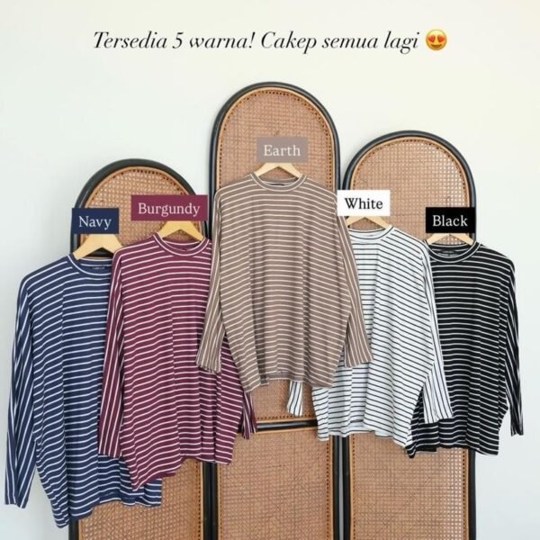 8a9d72ca31c14acd85b630091b7d4891tplv-aphluv4xwc-origin-jpeg.jpeg ByMeldev Batwing Stripes Rayon Top Busui Nonbusui Atasan Salur
